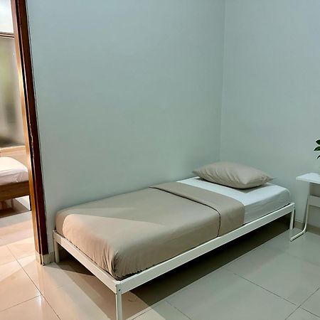 Kejayan Cendhani Raras Gallery מראה חיצוני תמונה